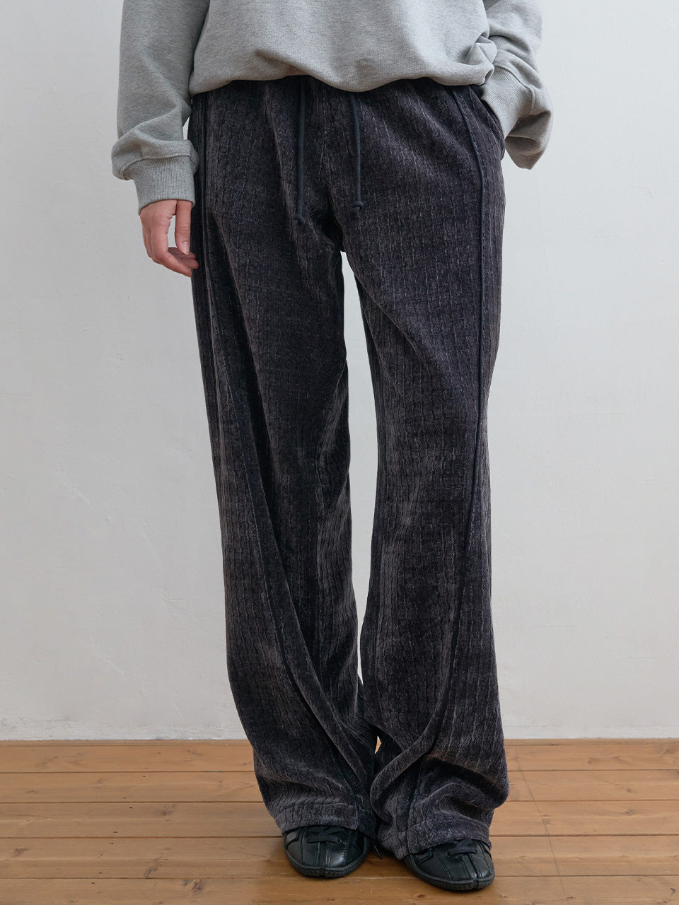 Line Velour Pants