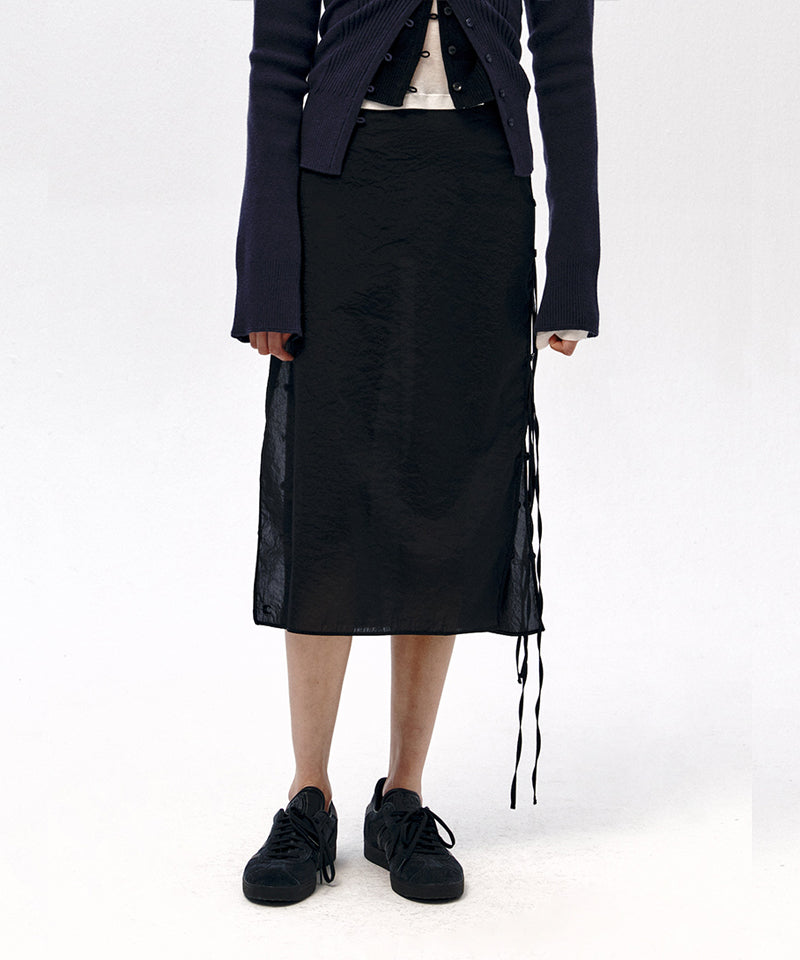 【LOW CLASSIC】SEE-THROUGH BUTTON LOOP SKIRT / Black
