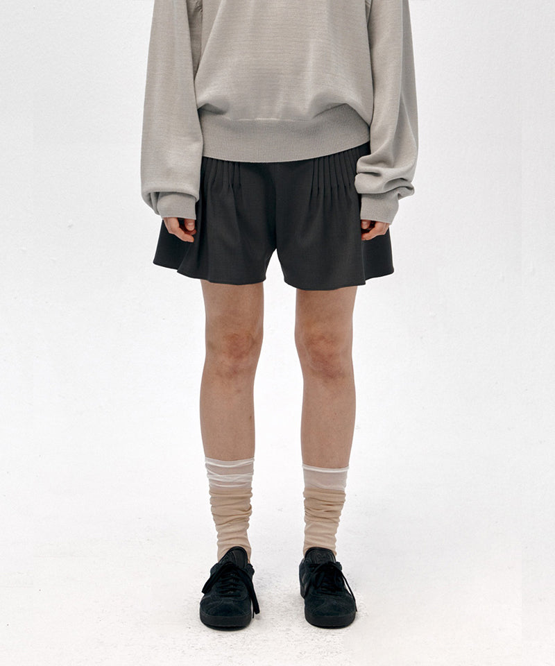 【LOW CLASSIC】PLEATED CLASSIC SHORTS / Grey