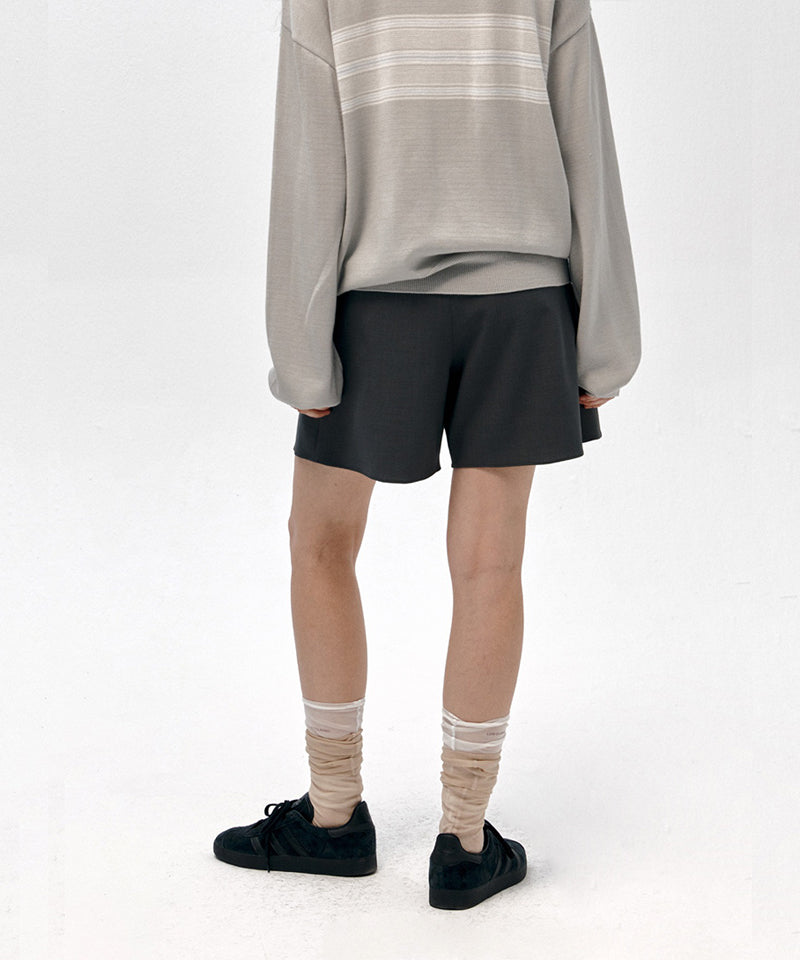 【LOW CLASSIC】PLEATED CLASSIC SHORTS / Grey