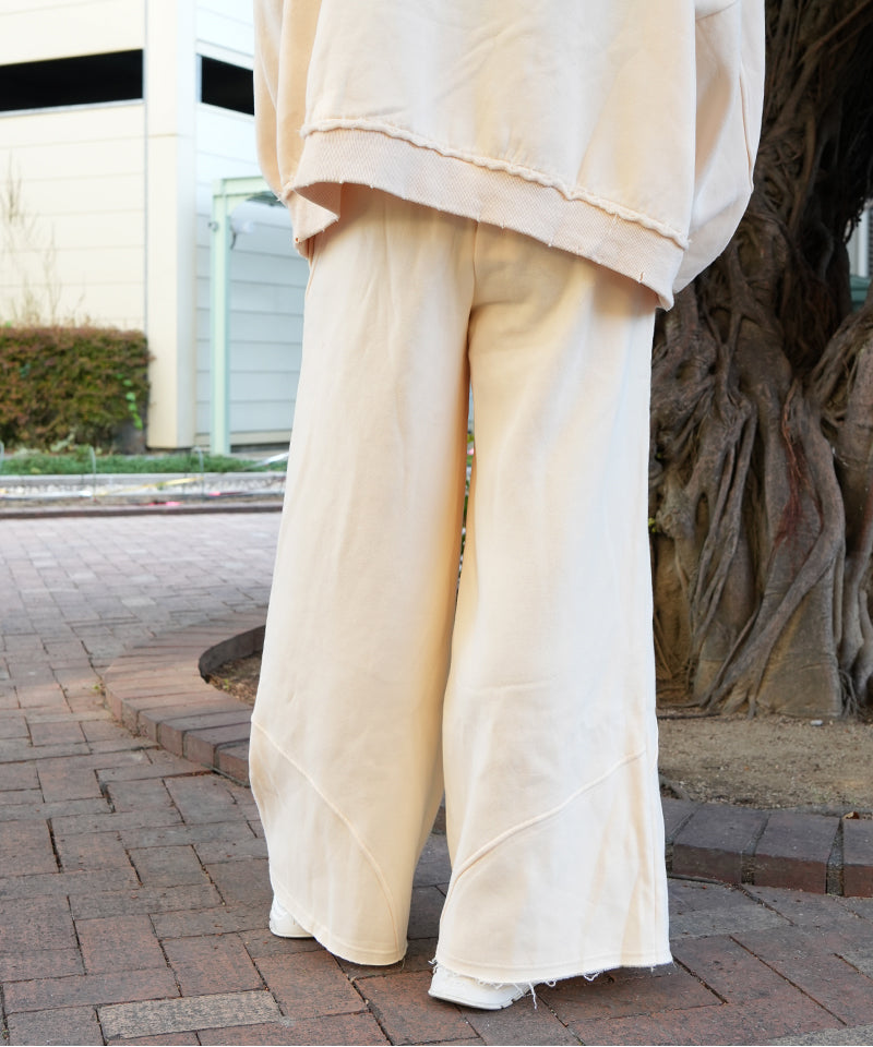 【UNTITLED ARTWORKS】onsumed Sweats CREAM