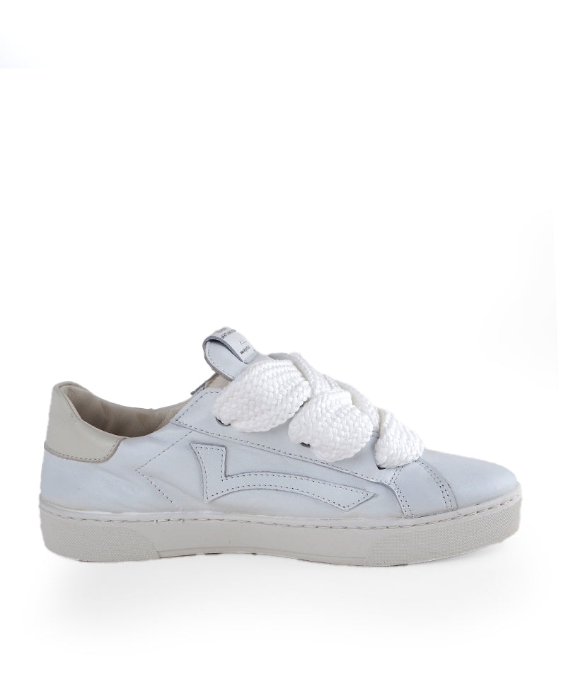 【LE SIGNE】Wide Shoelace Sneakers（White）